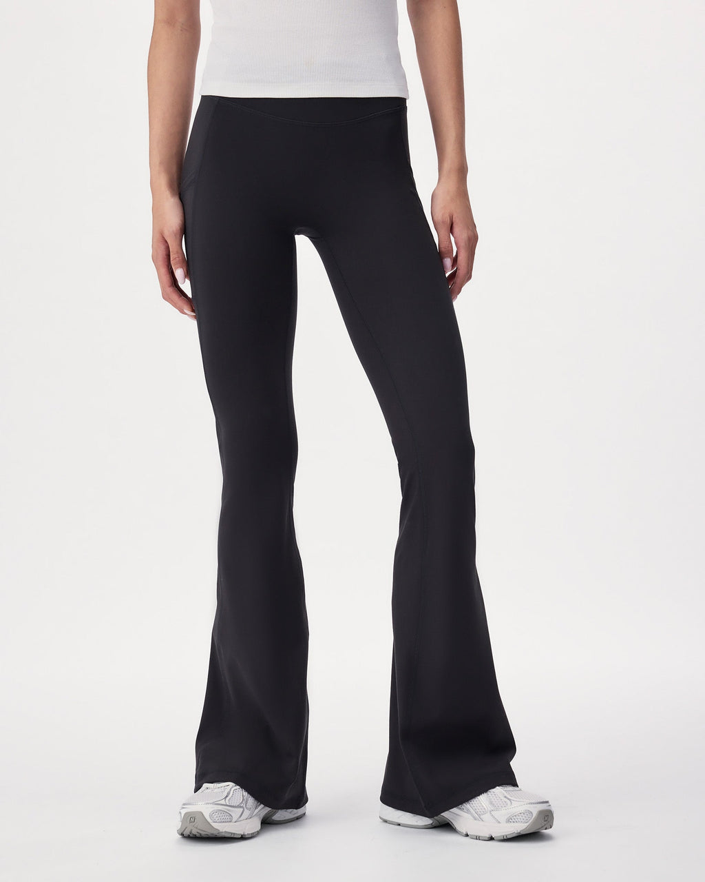 Active Knit Flare Legging